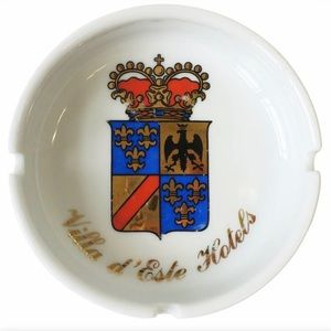 Richard Ginori Porcelain Set of Ashtrays for Villa d’Este Hotel Lake Como